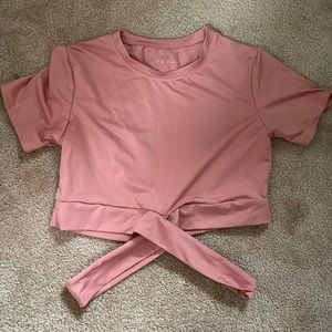 workout crop top